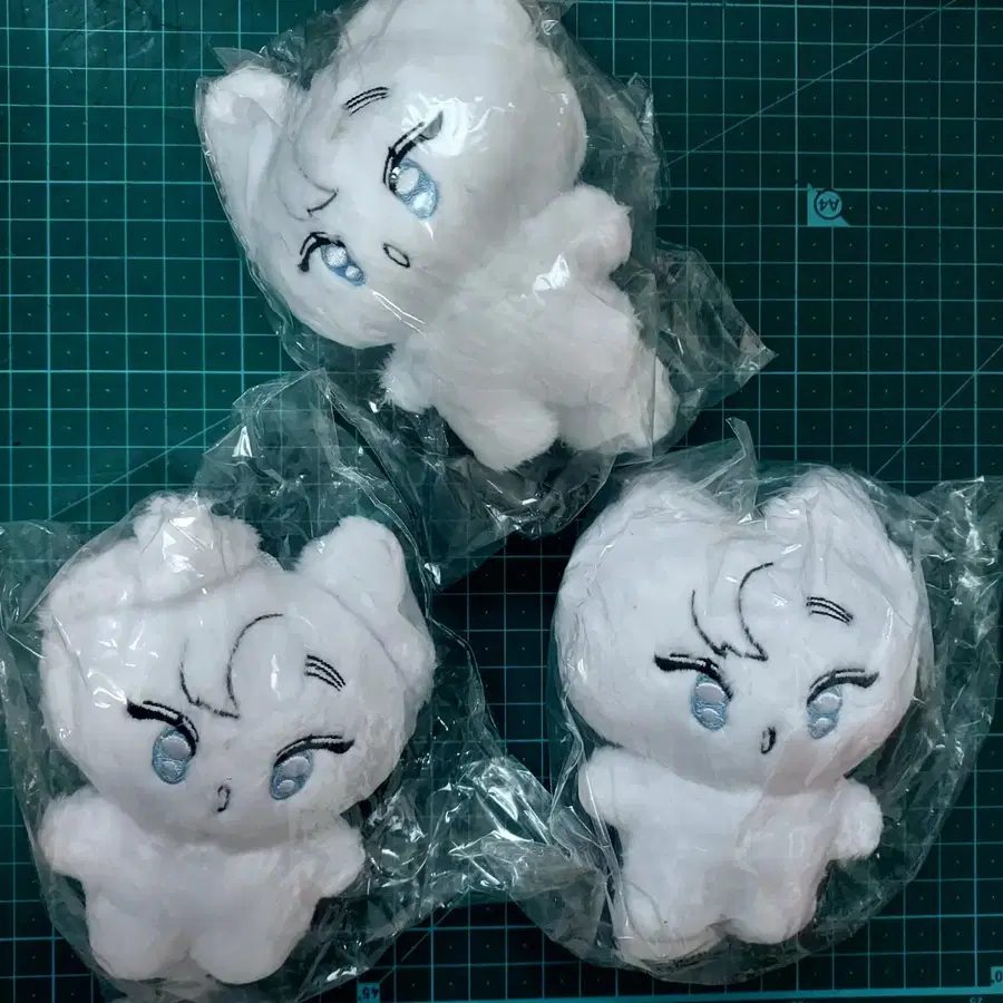플레이브 노아 한모야 인형 양도 판매