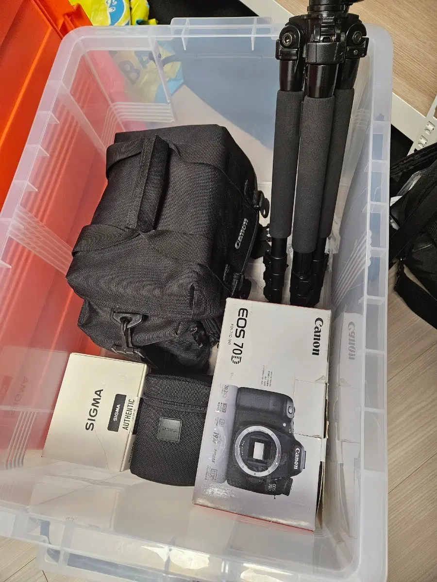 캐논 EOS 70D 카메라 + 삼각대 + 시그마 렌즈,축복렌즈