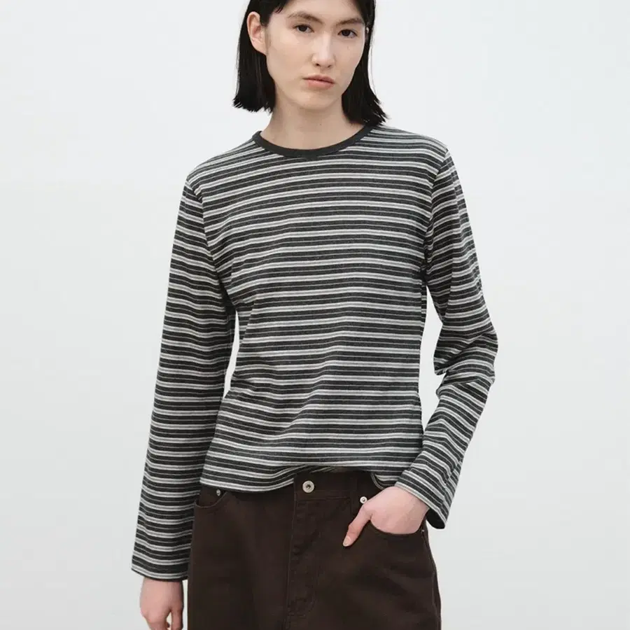 브렌다브렌든 solid striped 티 차콜
