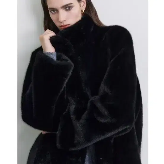 칼라거펠트 25FW FAUX밍크 롱코트