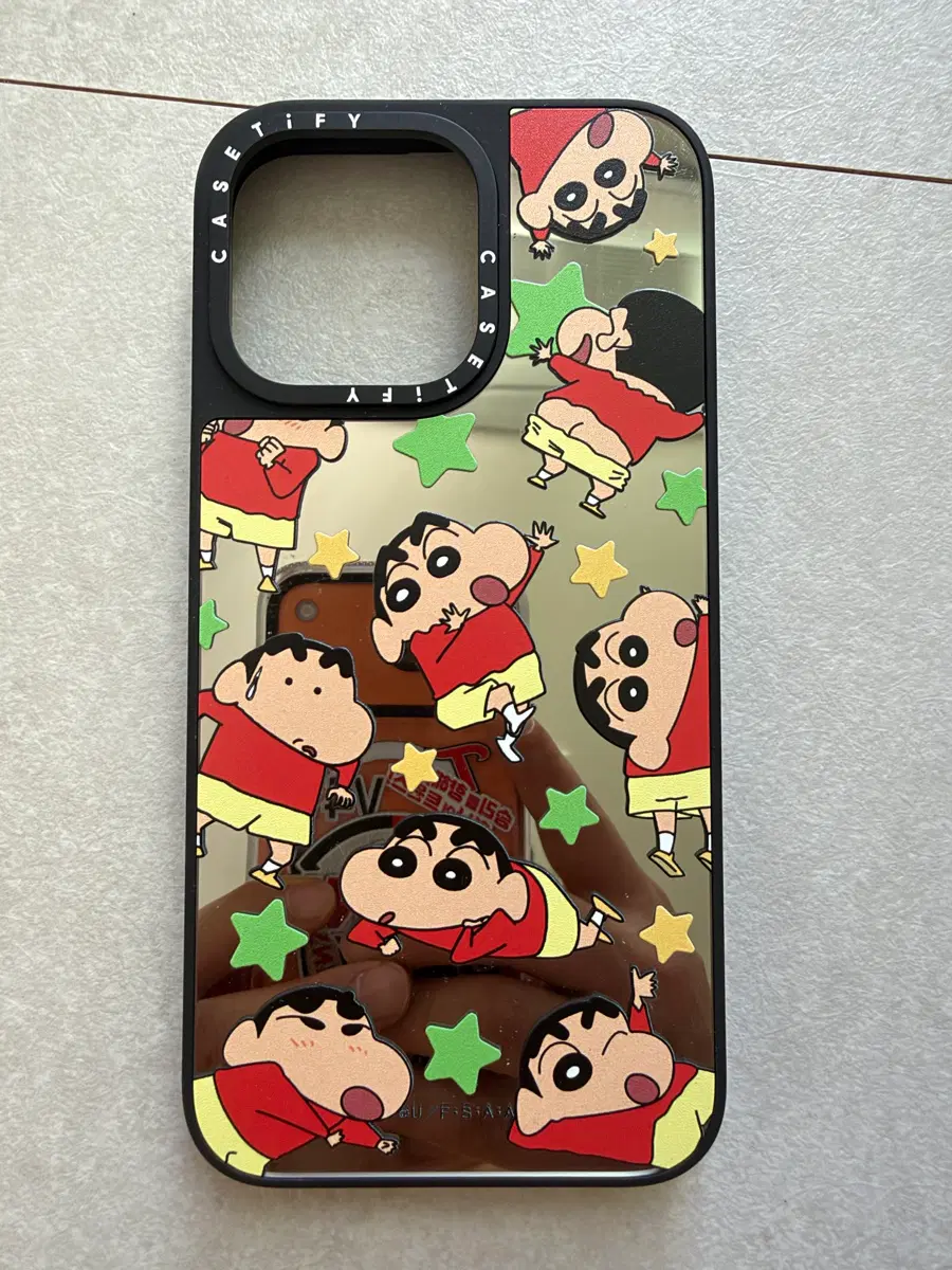 CASETiFY 크레용신짱 아이폰15 프로맥스 케이스