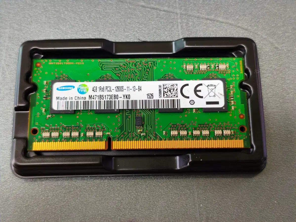 삼성 DDR3L 1600Hz 4GB 1개