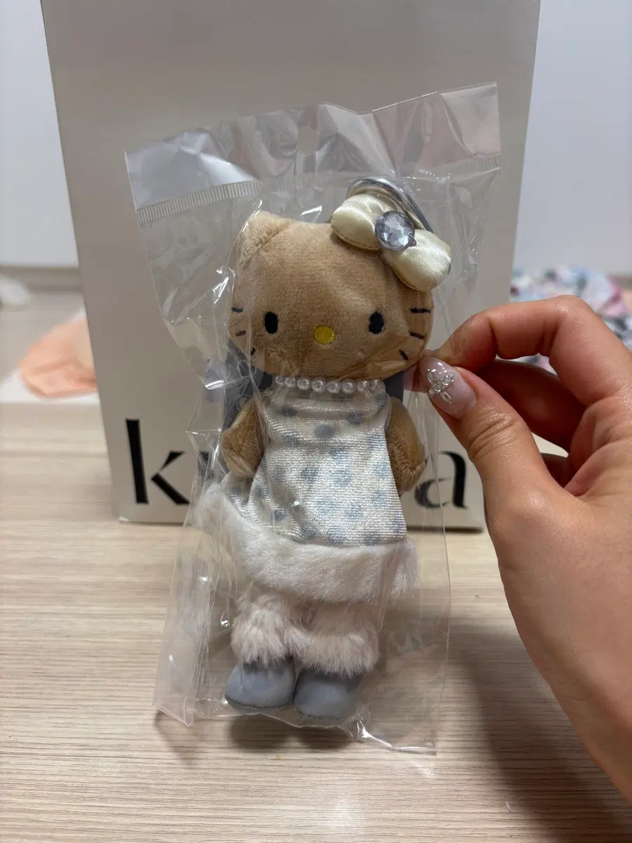 헬로키티 홍콩 한정판 인형
