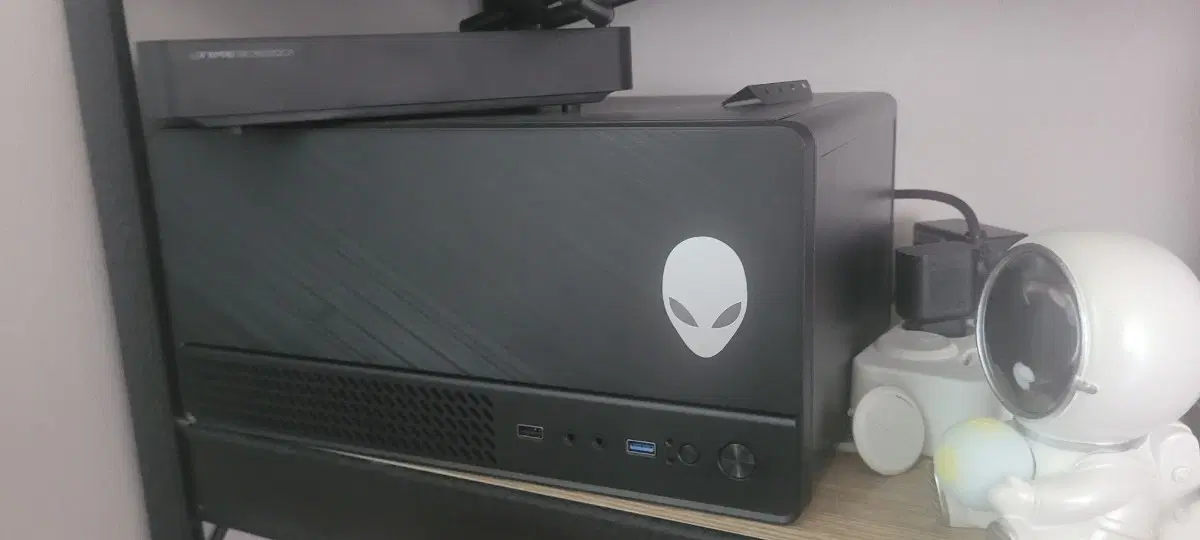 작은 게이밍 조립 PC 판매합니다
