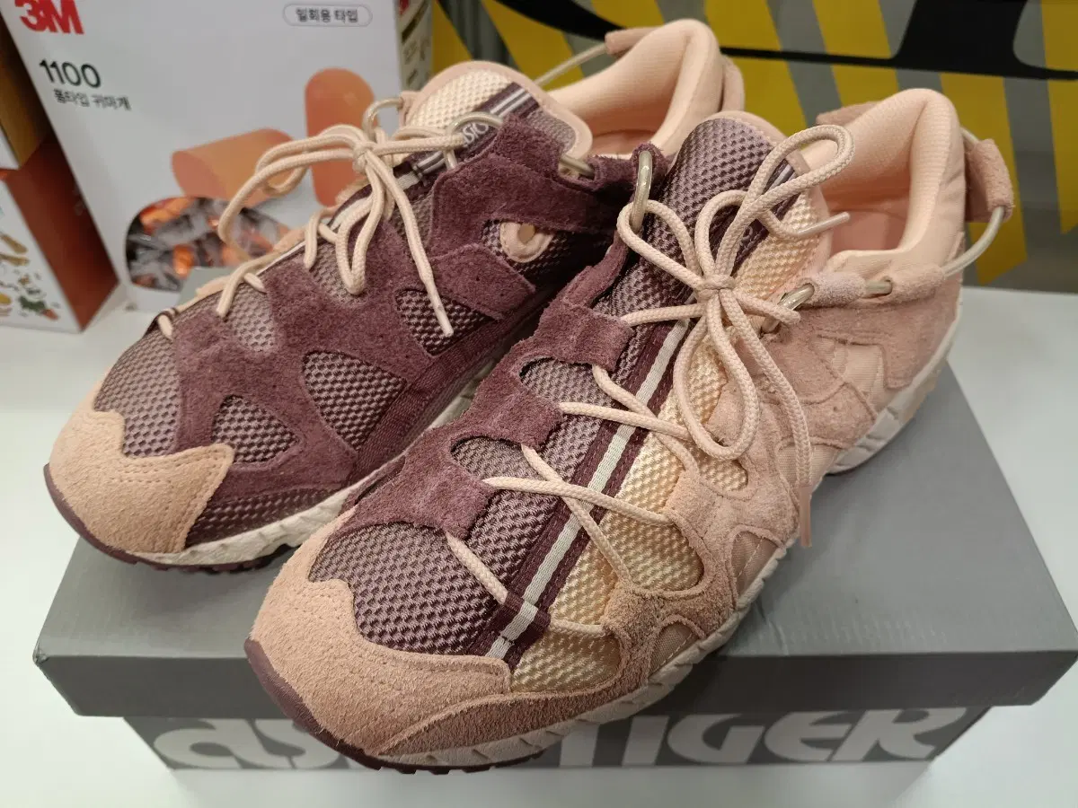 ASICS Tiger GEL sneakers, running shoes, trainers 280mm (recommended for those who wear 275, actual measurement 277.5)