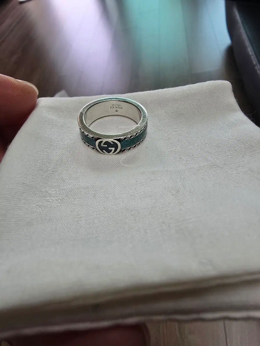 새상품 구찌 인터로킹 G 실버 반지 청록색 에나멜