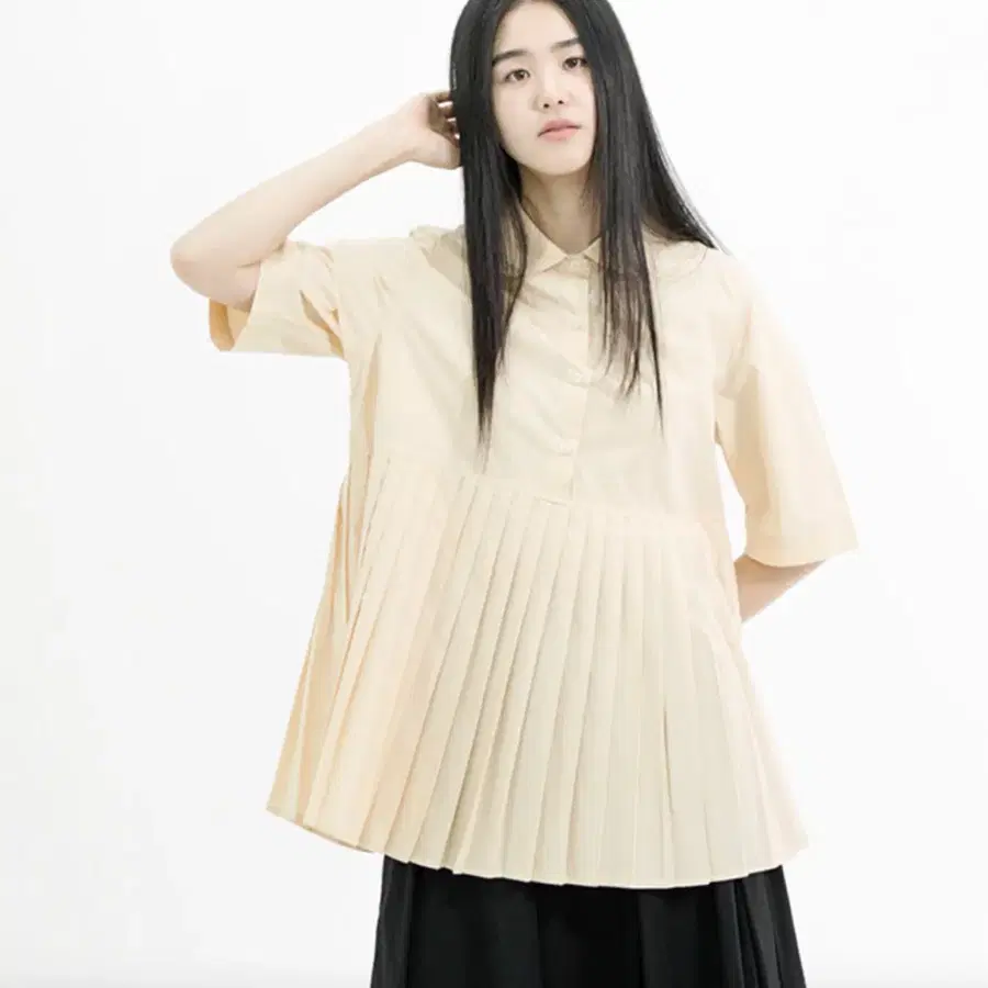 유노이아 하프 슬리브리스 플리츠 셔츠