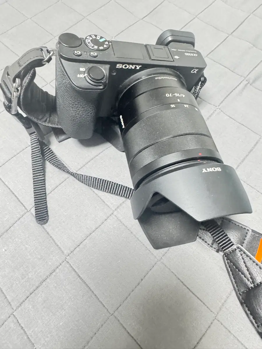 소니 A6500 칼자이스 16-70mm 렌즈 팝니다