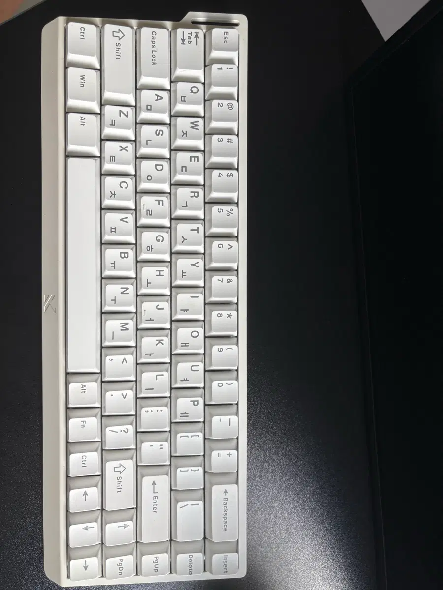Ace68 화이트