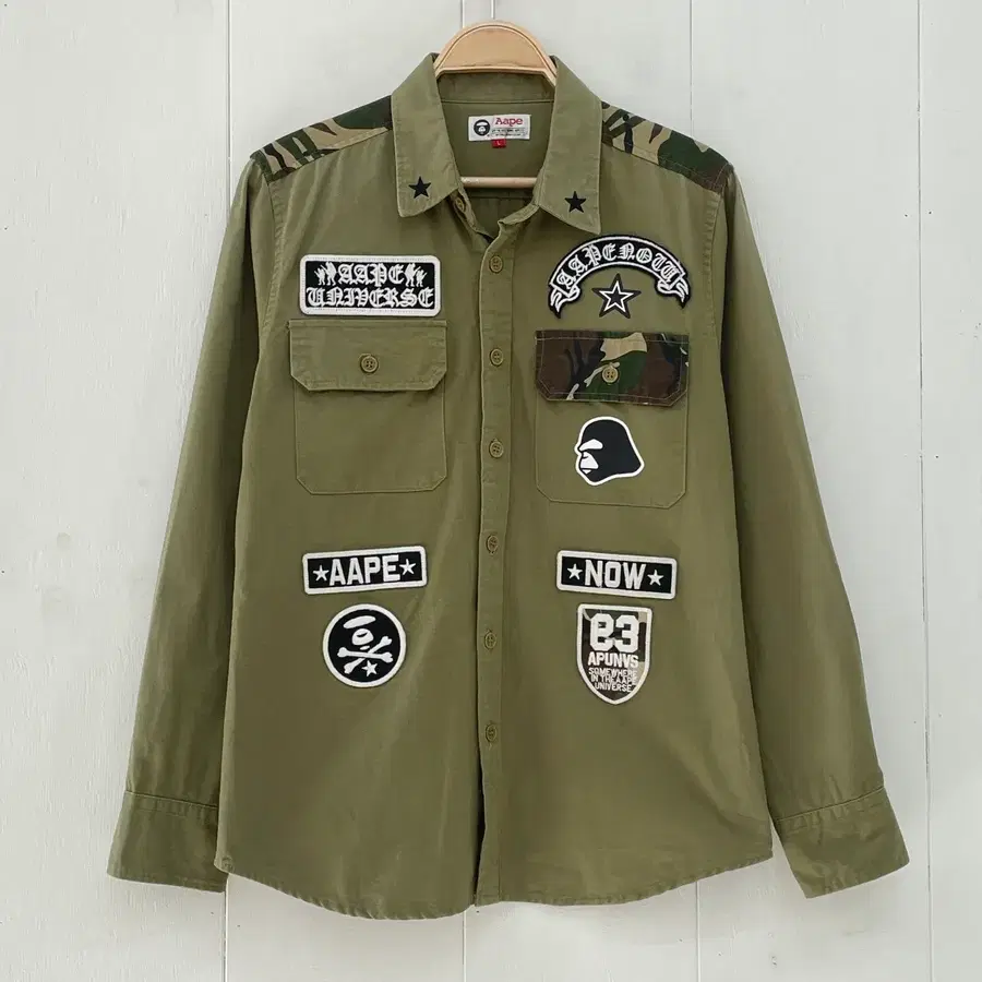 에이이프(Aape) 베이프 카모 배색 와펜 패치 밀리터리 셔츠