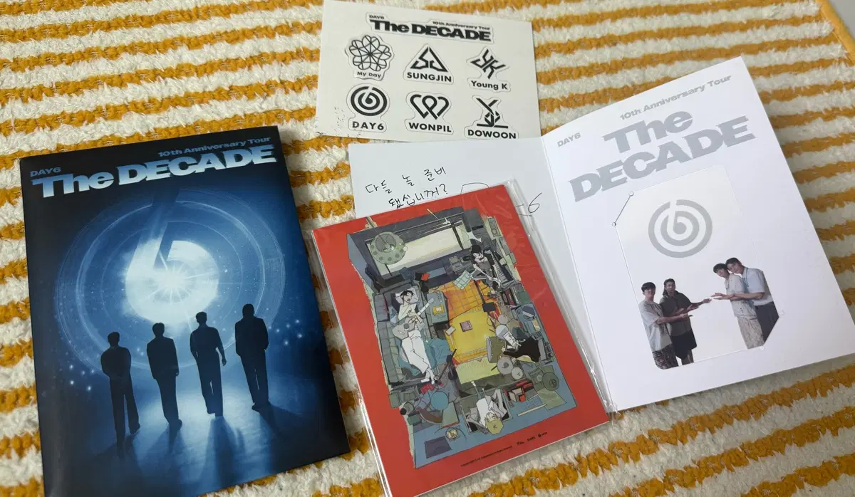 DAY6 더 데케이드 10주년 기념 투어 굿즈 세트