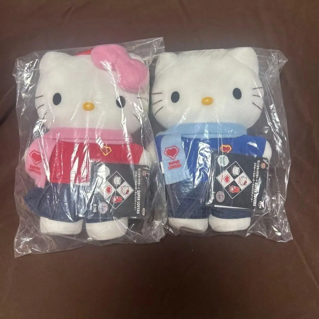 산리오 레트로 고전 키티 다니엘 슈퍼러버스 콜라보 인형 세트