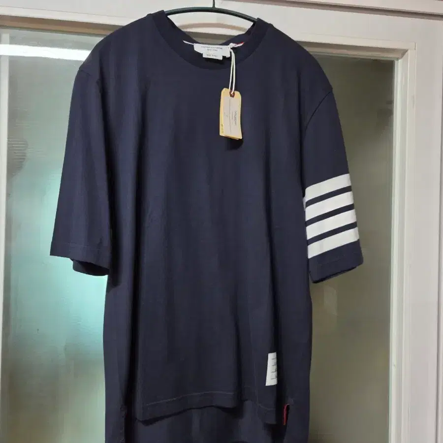 톰브라운 2003반팔티