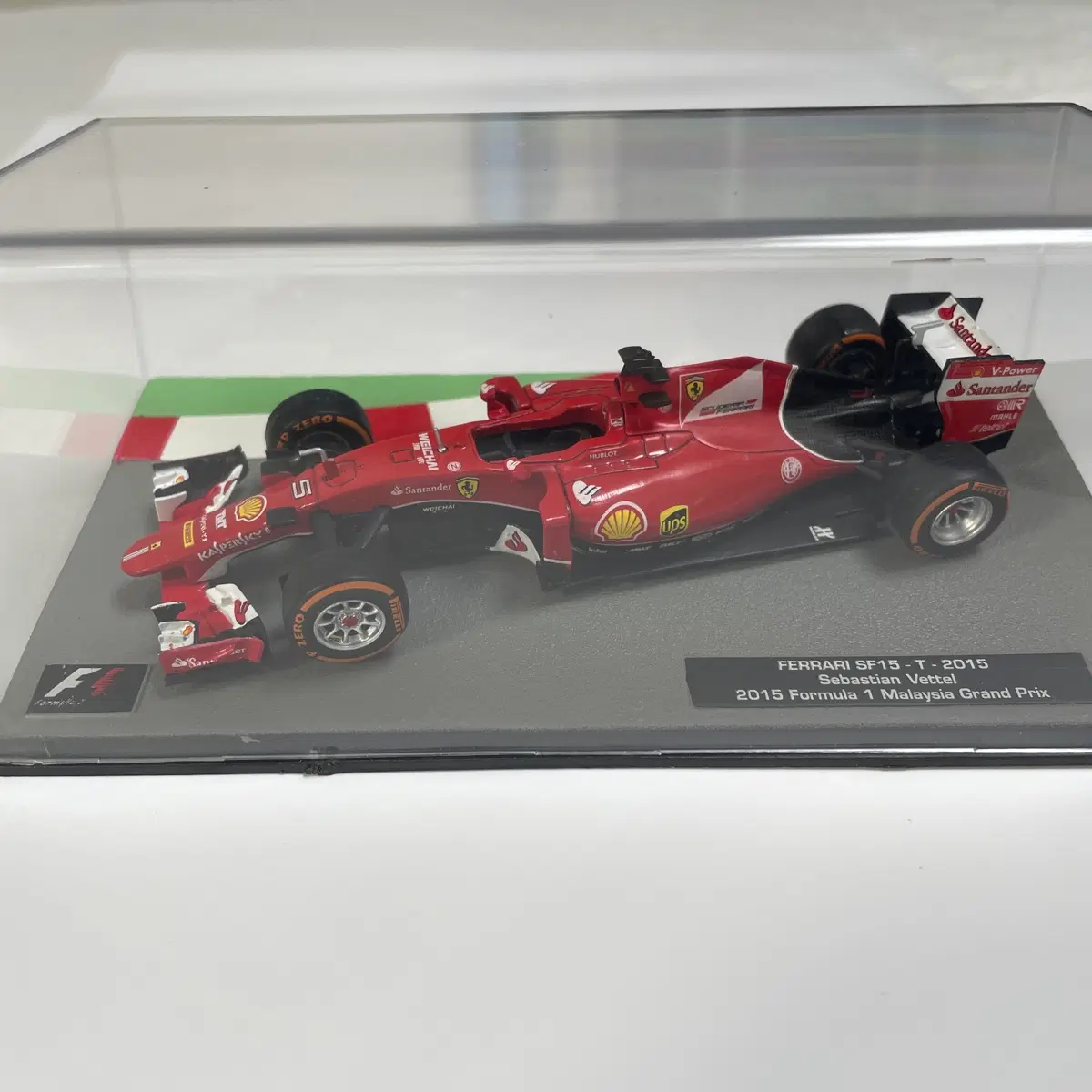1/43 데아고스티니 페라리 F1 2015 베텔 SF15-T