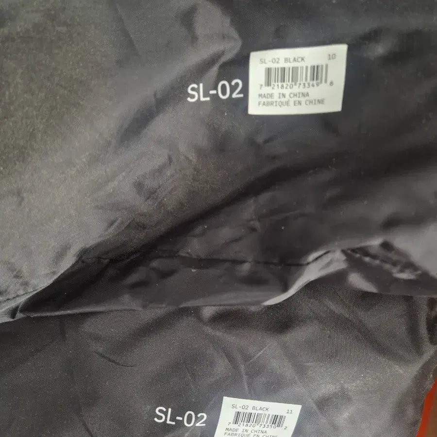 yeezy SL-02 US10, 11 사이즈