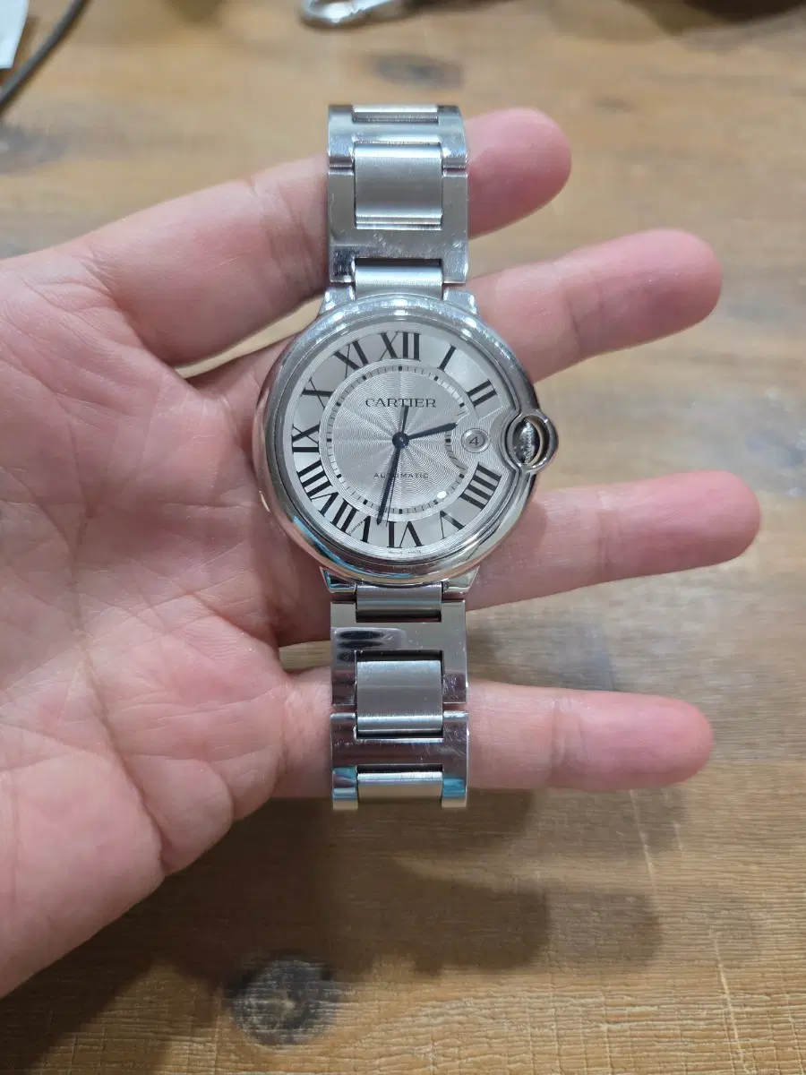 (풀박스, 보증서 모두)까르띠에 발롱블루 42mm 실버 스틸 시계ㅡ국내 백화점 구매증