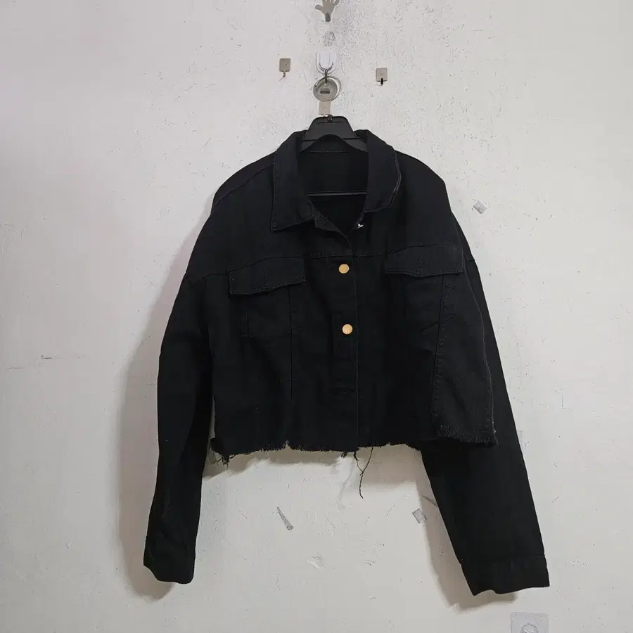 블랙 데님 자켓 크롭 기장