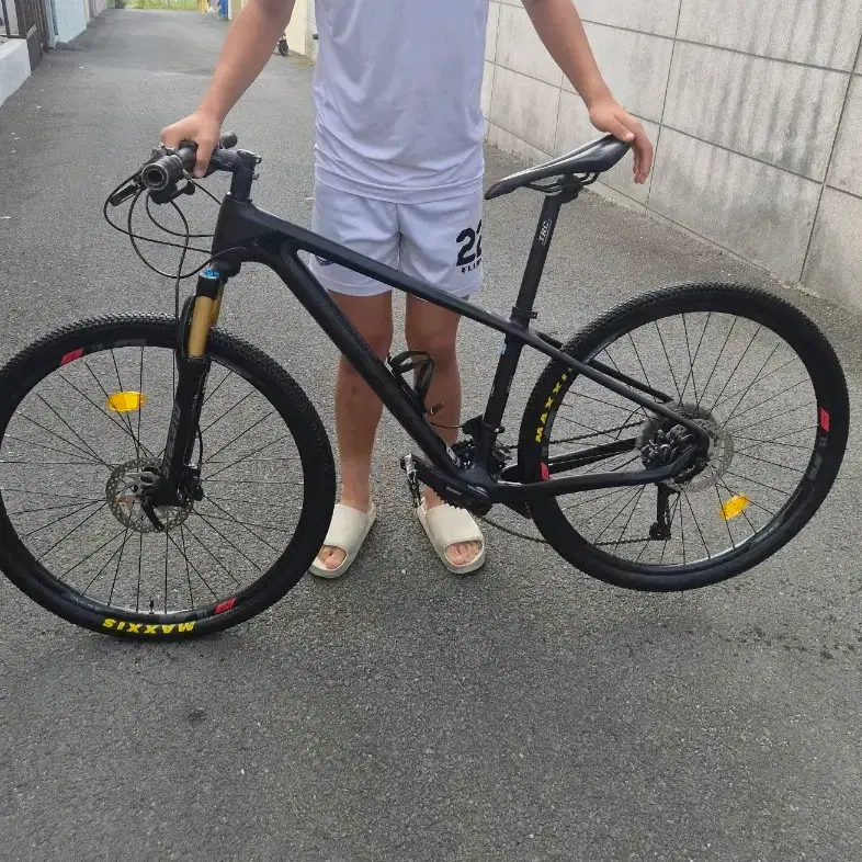 스타카토 MTB 풀카본 자전거