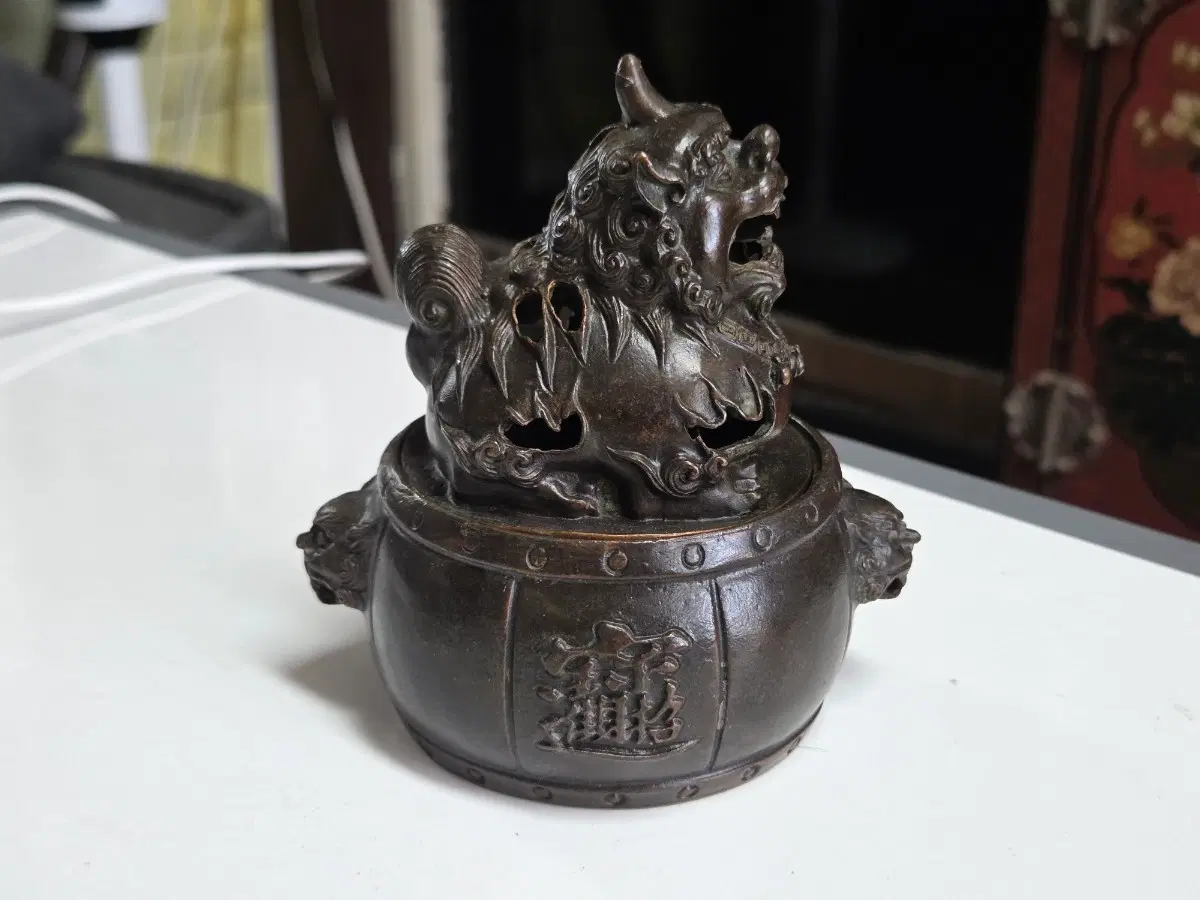 청동 사자 향로