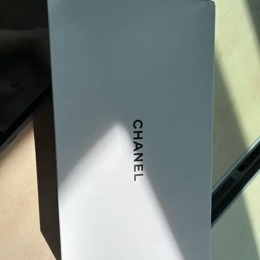 샤넬 CHANEL 박스 판매합니다.