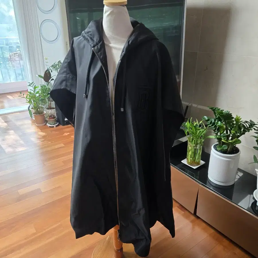 버버리만블랙 후드 케이프