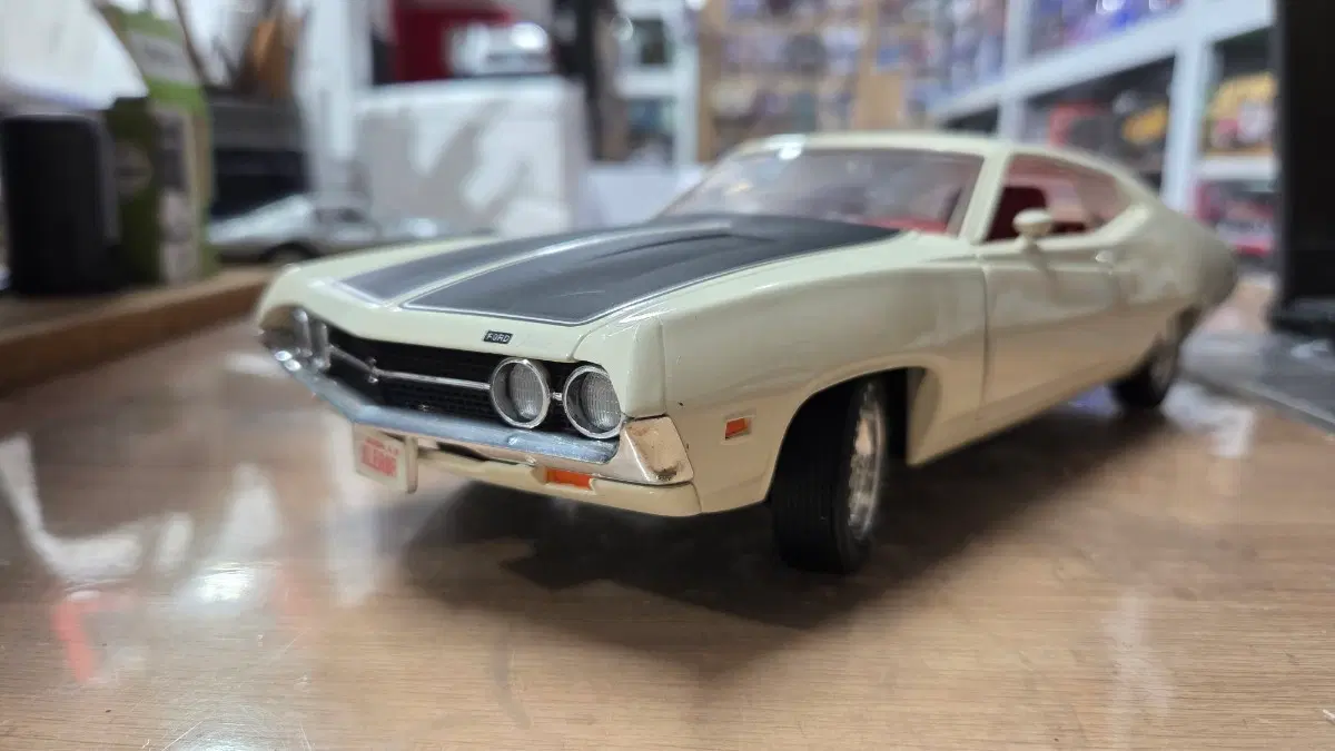 1:18 ertl 토리노코브라