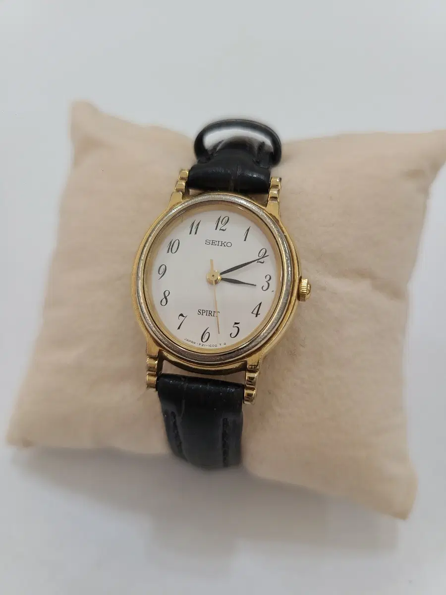 [1995년 12월생] 빈티지 세이코 스피릿(SEIKO SPIRIT) 클래식 골드 여성 시계