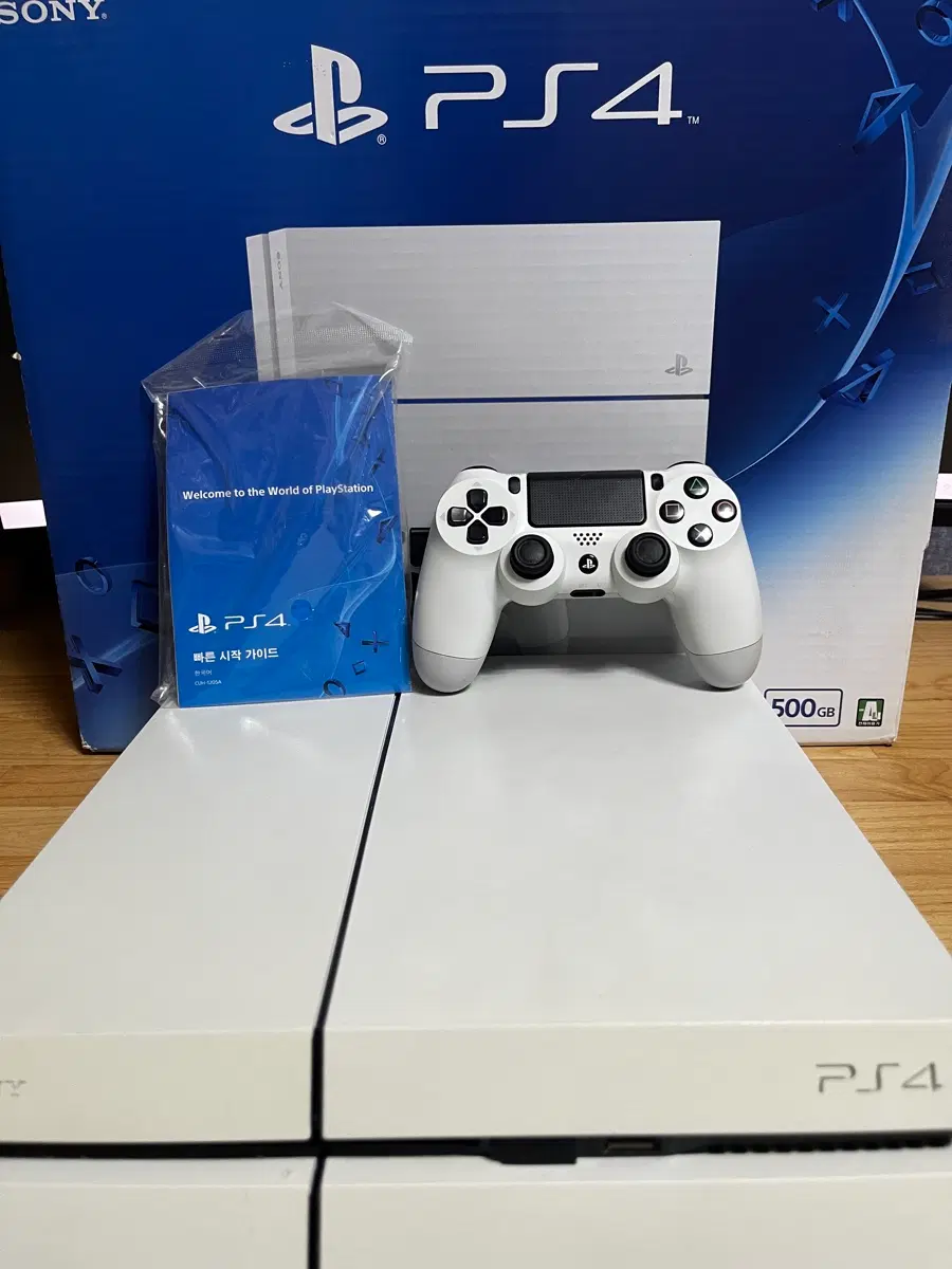 PS4 화이트색상 풀박스팝니다