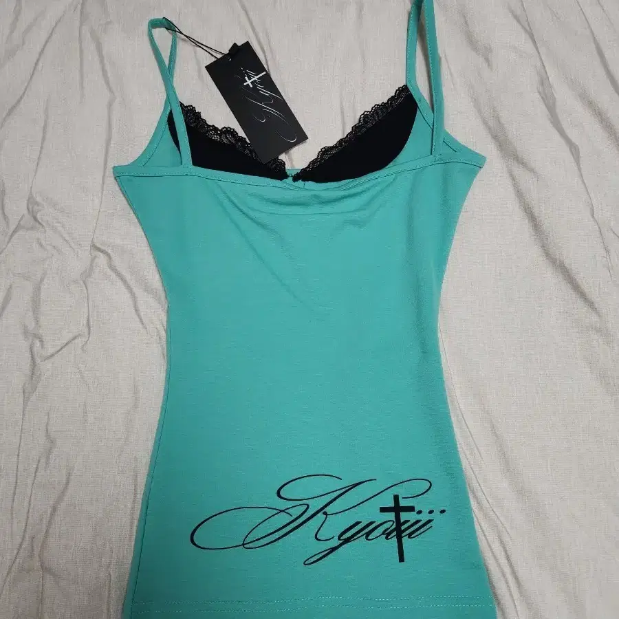 새상품) 쿄이 LACE SLEEVELESS (MINT)
