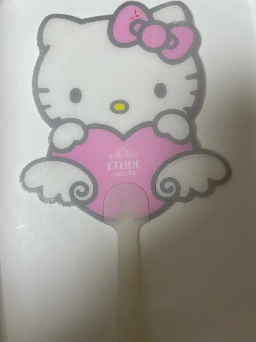 매물없음!!!고전 키티 에뛰드하우스 부채