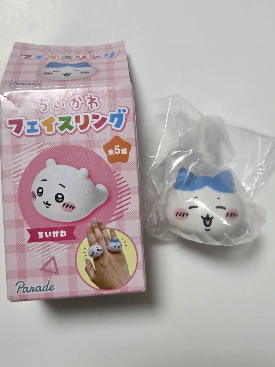 [새상품]먼작귀 치이카와 페이스링 하치와레 반지
