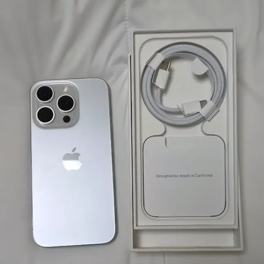 아이폰 15프로 화이트 128GB