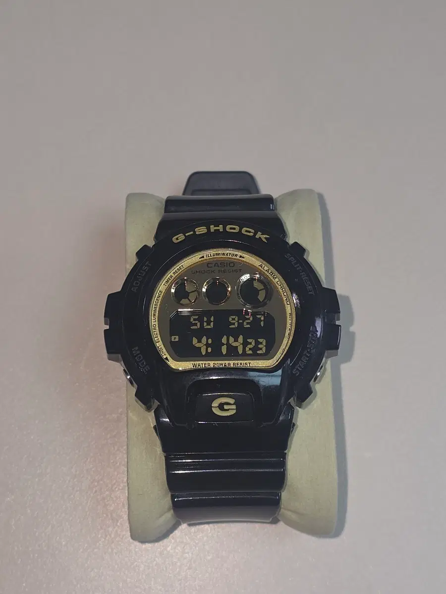 카시오 지샥 흑금 크레이지 컬러 DW-6900CB-1