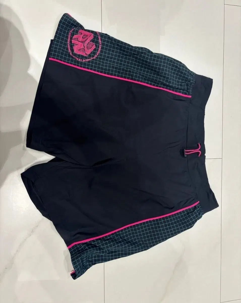 언더아머 러닝바지 언더아머쇼츠