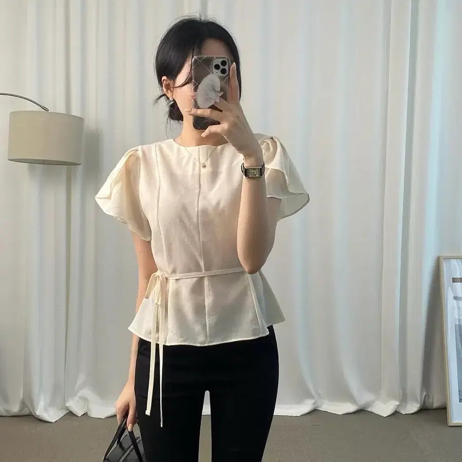 르쇼어 벨트 블라우스 출근룩 데이트룩