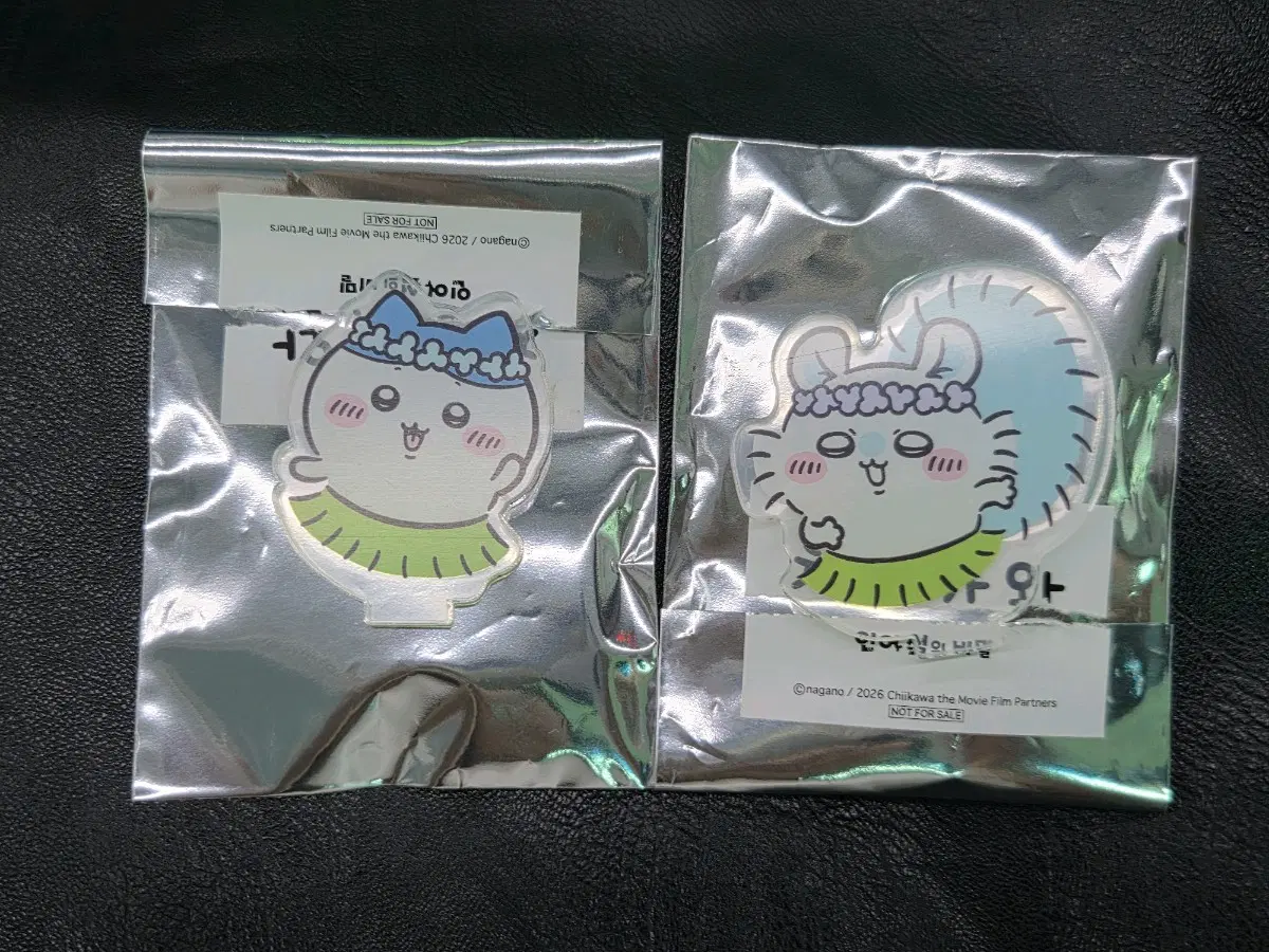 치이키와 인어섬 프리미어 상영회 1차 특전 포스터 2차 특전 흔들 아크릴 하치와레 모몽가 가르마