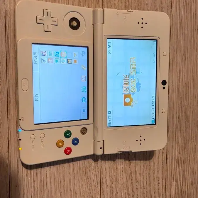 New 닌텐도 3DS (뉴작다수) 국내정발 모델