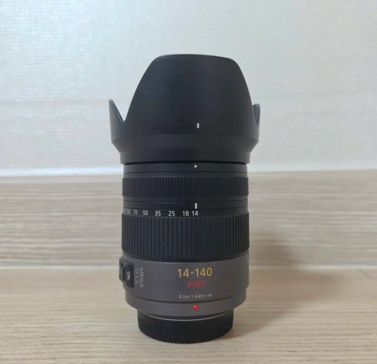 파나소닉 루믹스 14-140mm 1세대 판매합니다.