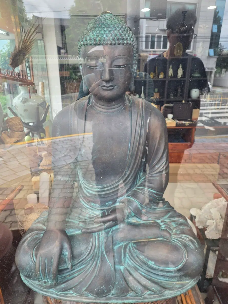 동 불상