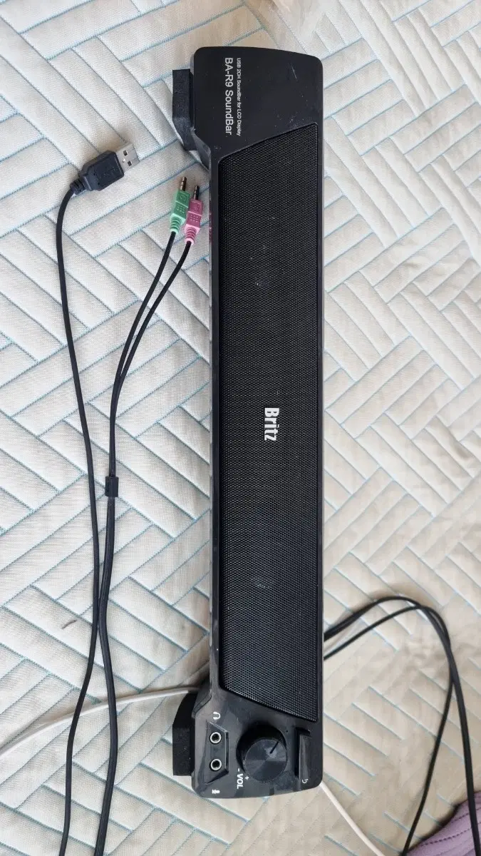 브리츠 BA-R9 PC 사운드바 스피커 판매합니다