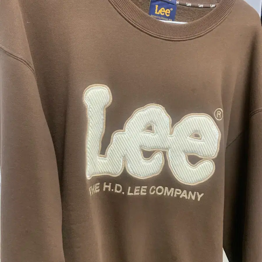 Lee 맨투맨