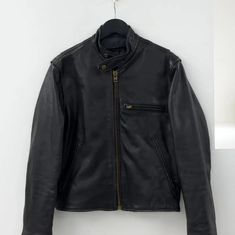 Protech Leather 까페레이서 레더 자켓