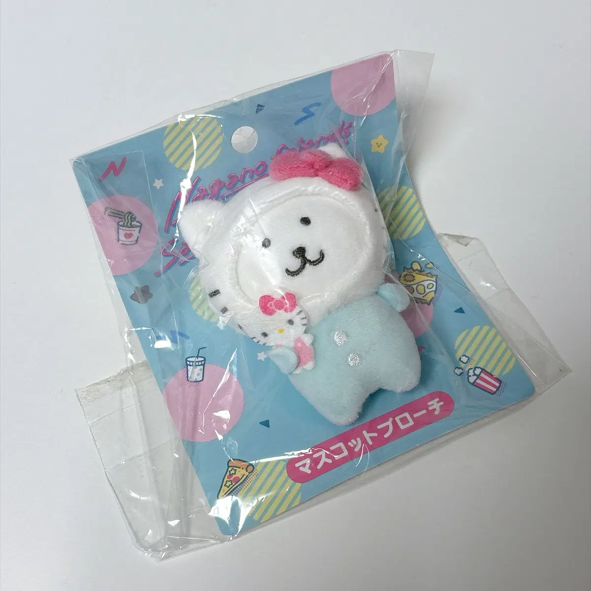 나가노 농담곰 키티 헬로키티 산리오 콜라보 브로치 뱃지