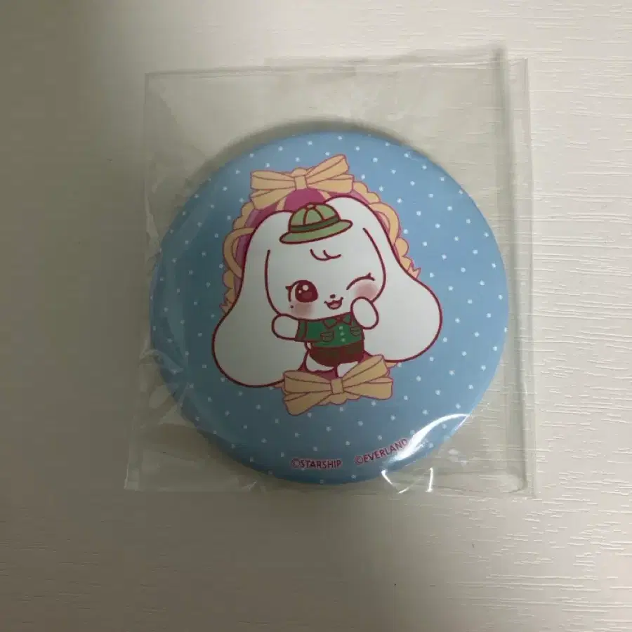 아이브 미니브 에버랜드 체리 뱃지