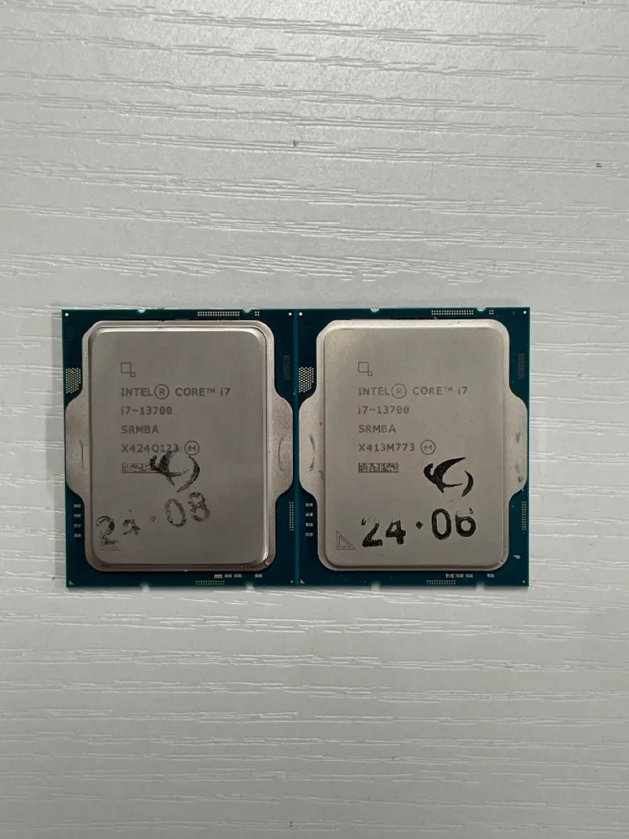인텔 코어 i7-13700 CPU (보증o)