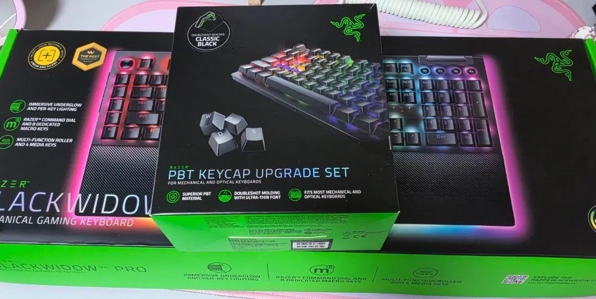레이저 블랙위도우 V4 pro 키보드 + PBT키캡 세트