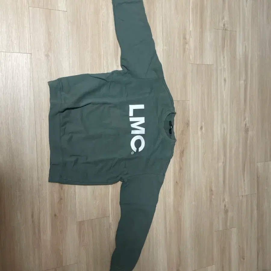 Lmc 맨투맨 m사이즈