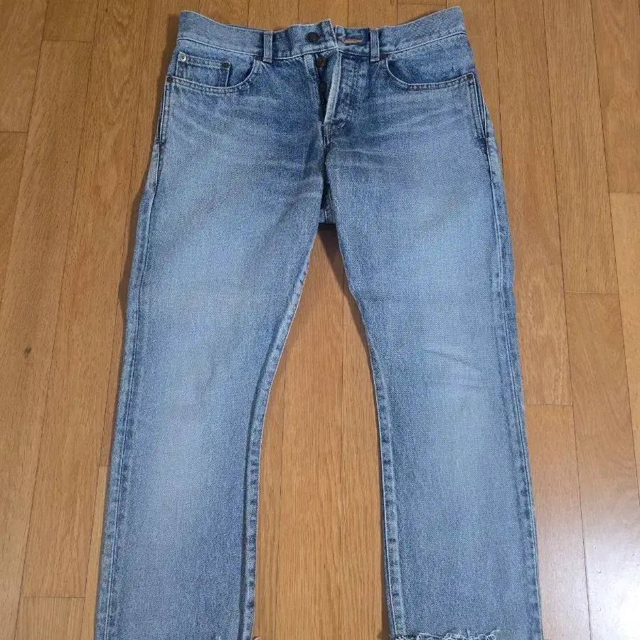 생로랑 청바지 연청 롤업 밑단