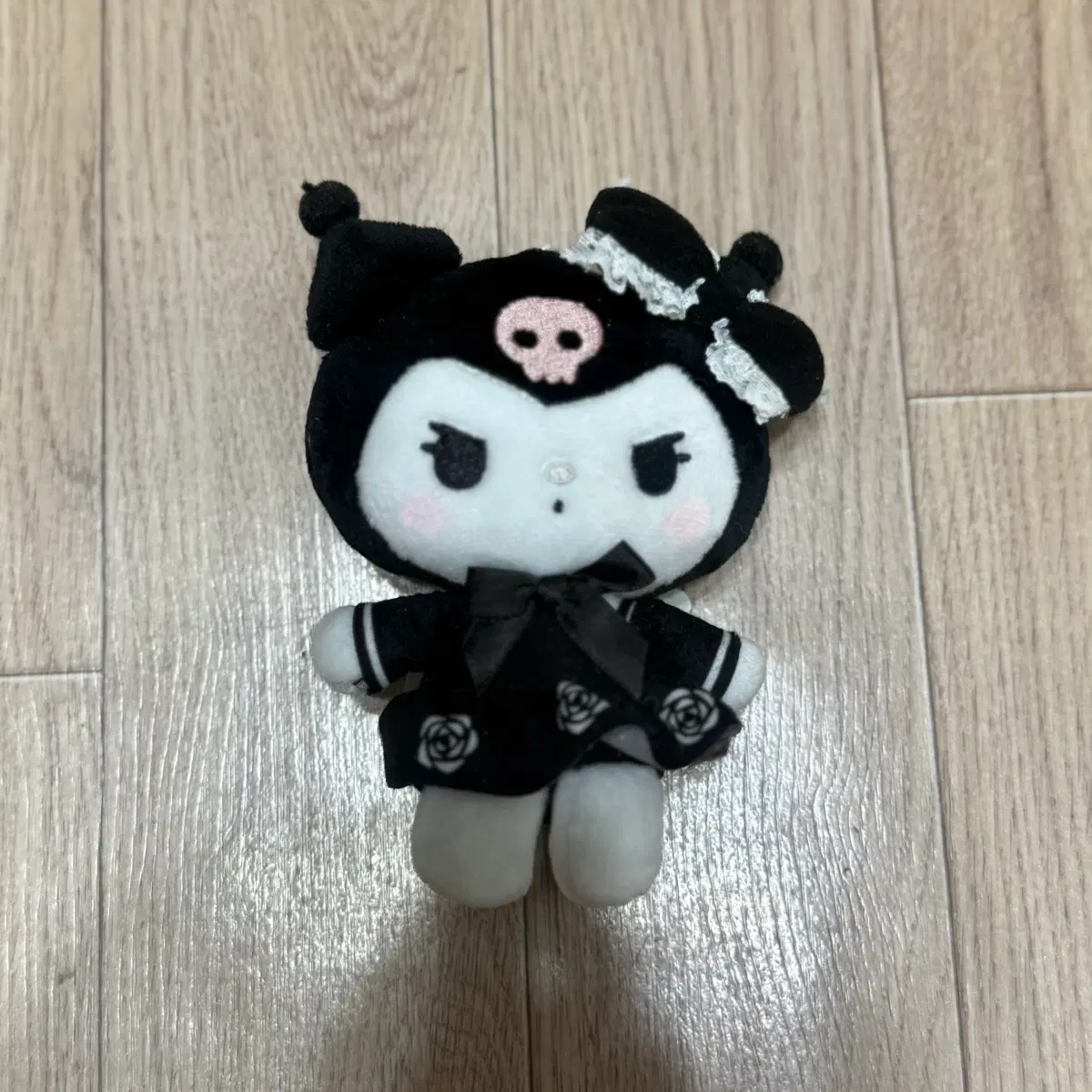 산리오 쿠로미 장미 고스로리 드레스 인형