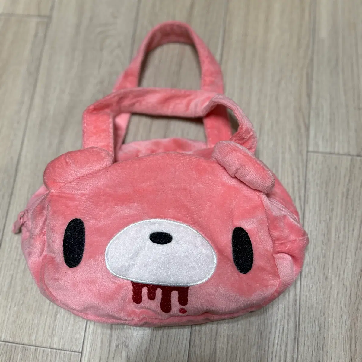 글루미베어 정품 페이스 핸드백